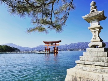 2022-11-27  日本三景のひとつ宮島「厳島神社」