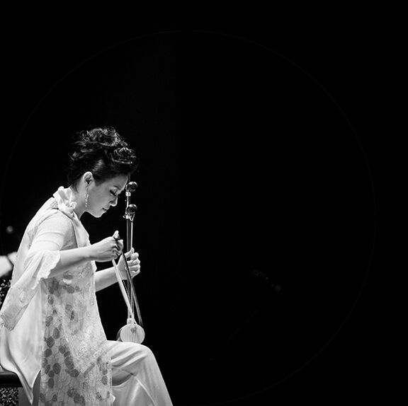 韓国の擦弦楽器「ヘグム」で奏でられた一枚〜カン・ウンイル 『古き未来』