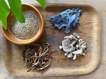 出汁のような、お茶のような、スープのような...