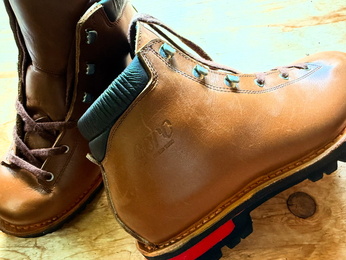  日本ではじめてゴアテックスを登山靴に仕込んだゴロー